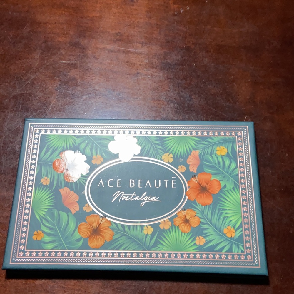 NEW- Ace Beaute Palette